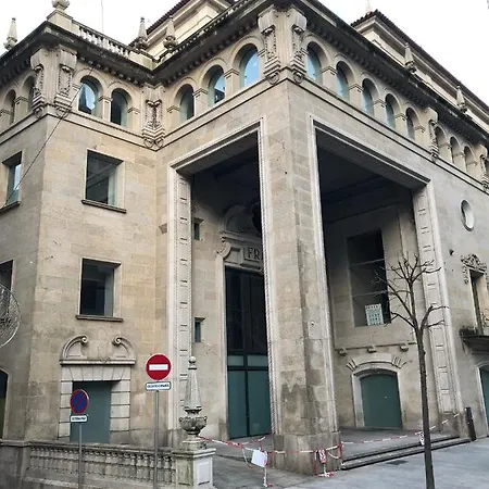 Contemporaneo Y Centrico ヴィーゴ