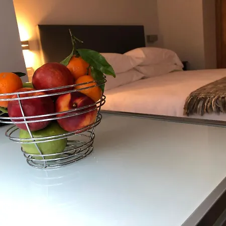 Contemporaneo Y Centrico * Vigo